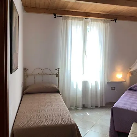 Bed & Breakfast S'incontru Galtellì