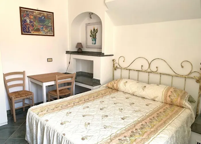 S'incontru 住宿加早餐酒店 Galtellì